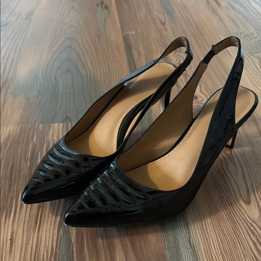 Elegant Black Slingback Heels with Textured Design